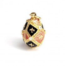 Refinat pandant în stil Fabergé decorat în manieră Pompadour | argint aurit & emailat | Rusia